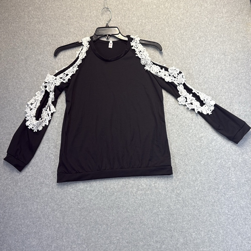 Elegant Black Lace Trim Women's Top